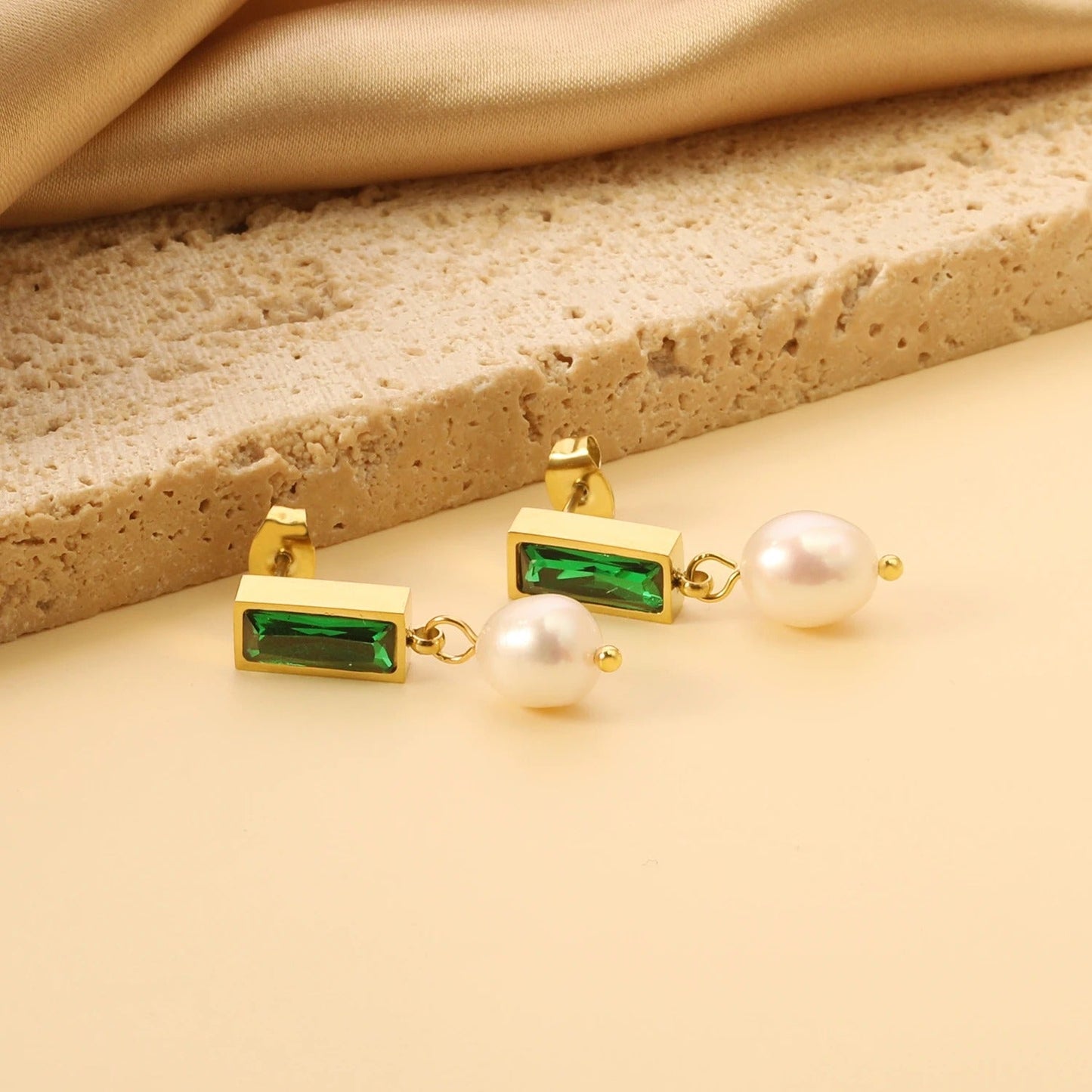 Pendientes Capri