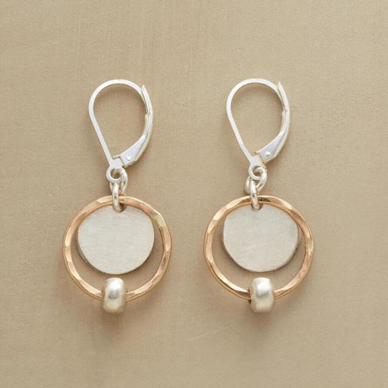 Pendientes de perlas bañados en oro y plata