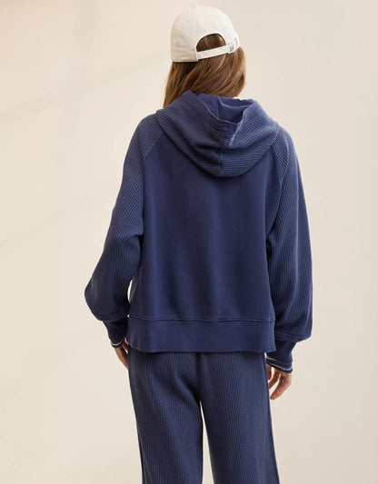 Conjunto Essential Waffle con sudadera y pantalón