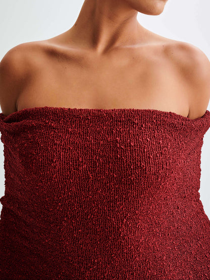 Kenvira™ | Vestido con hombros descubiertos