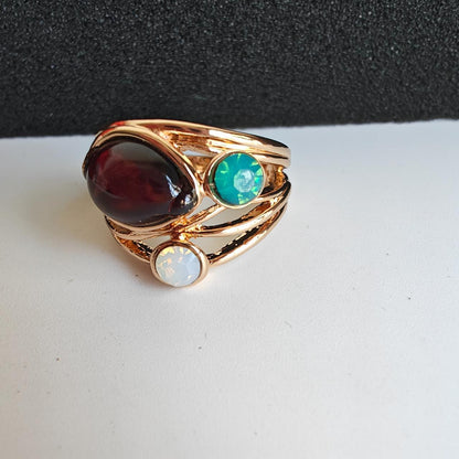Anillo vintage con piedra lunar azul 