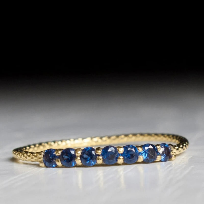 Anillo sólido como una roca