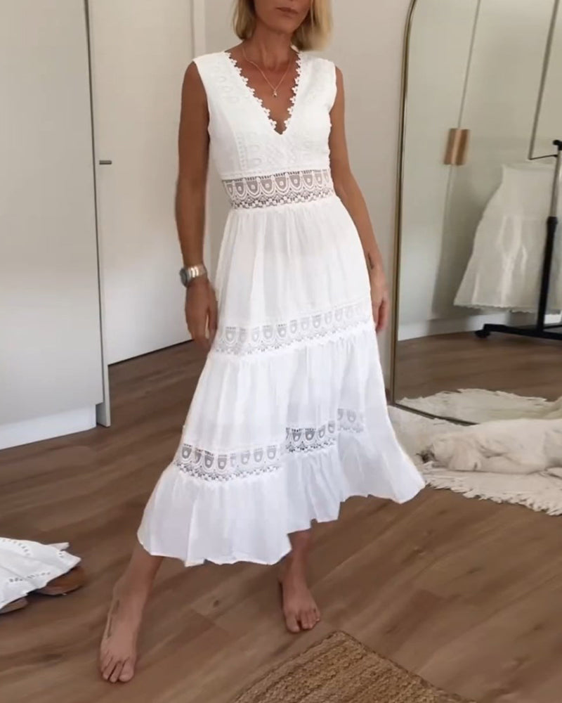 Kim | Vestido de encaje con escote en V (Casi agotado) 
