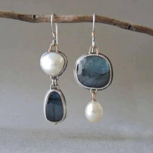 Pendientes vintage de perla y piedra azul 