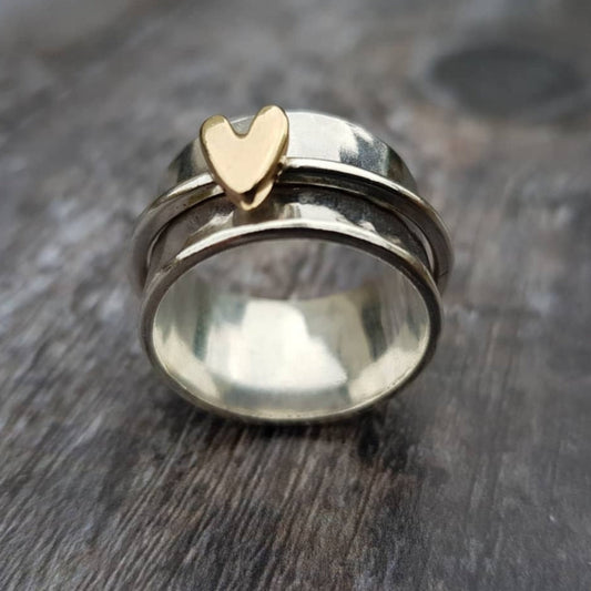 Anillo de corazón vintage en oro y plata 