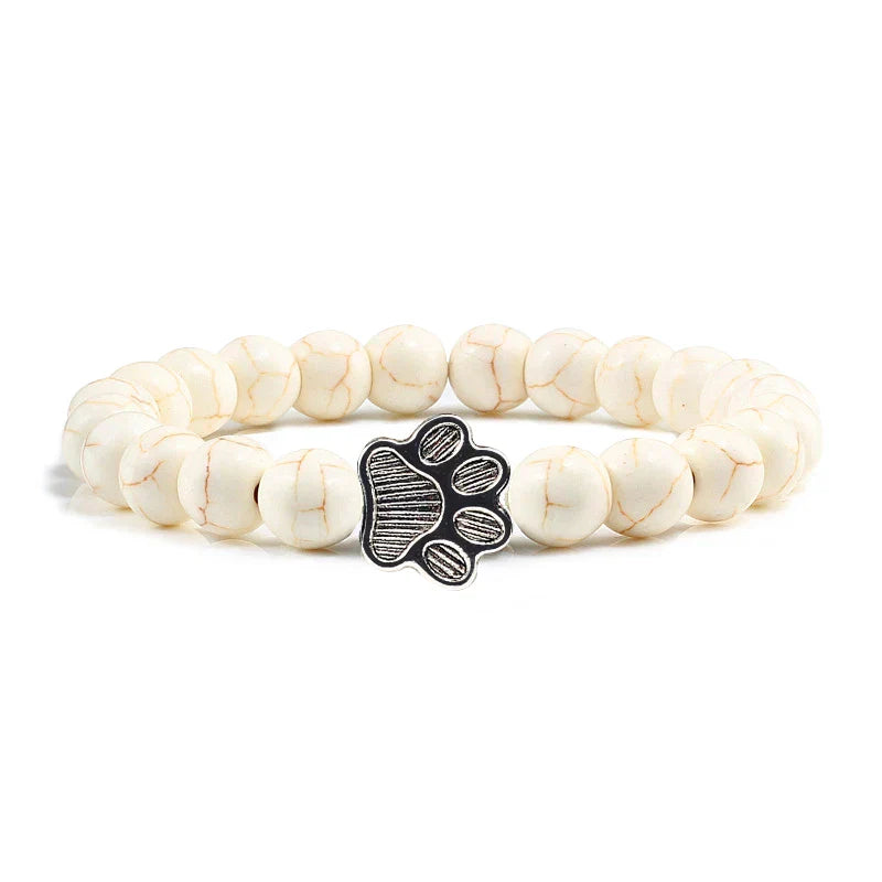Pulsera con huellas de patas decoradas
