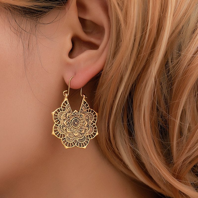Pendientes de mandala de loto 