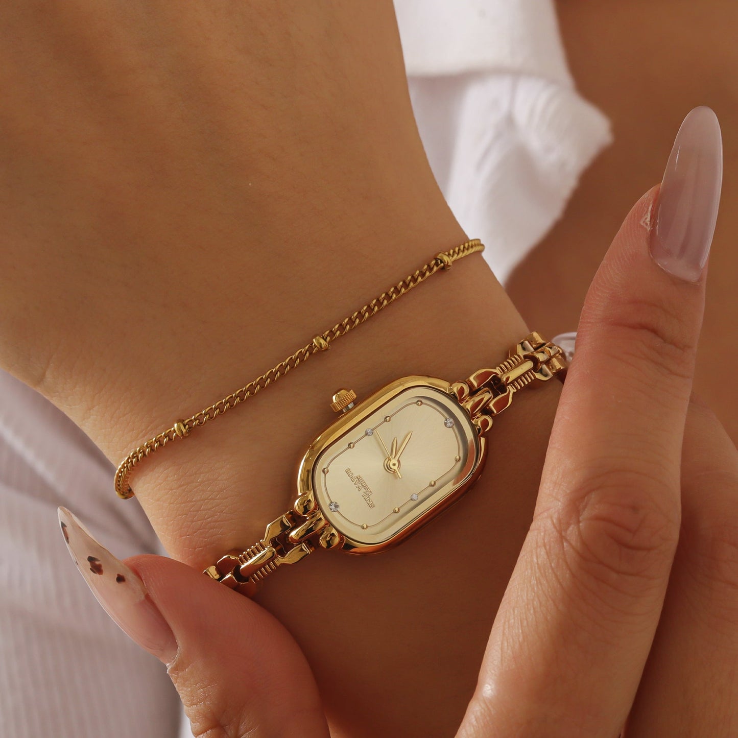 Pulsera de color dorado
