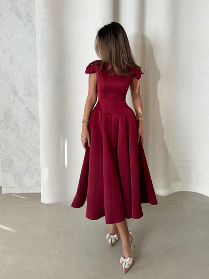 Elora™ | Vestido midi plisado