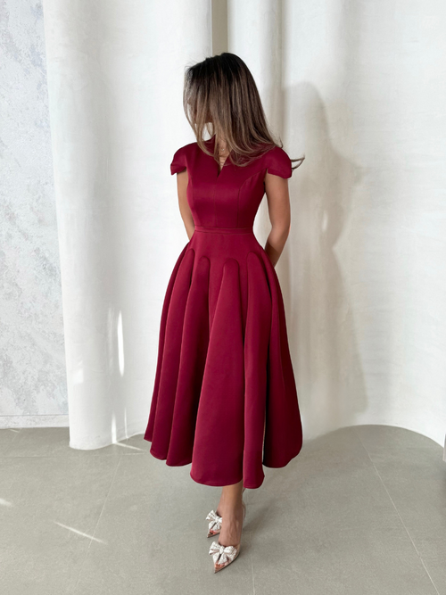 Elora™ | Vestido midi plisado