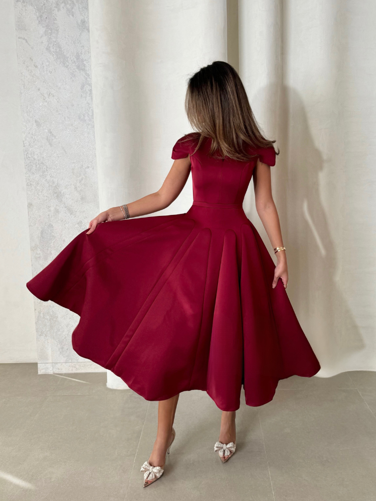 Elora™ | Vestido midi plisado