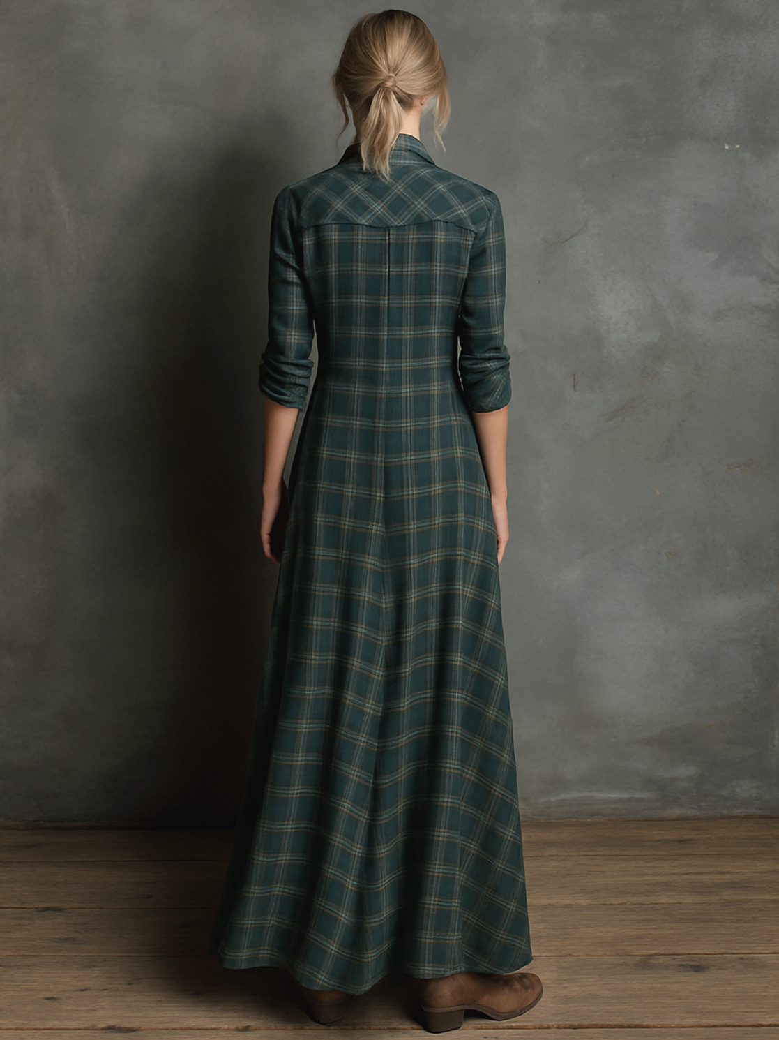 Vestido largo con solapa a rayas