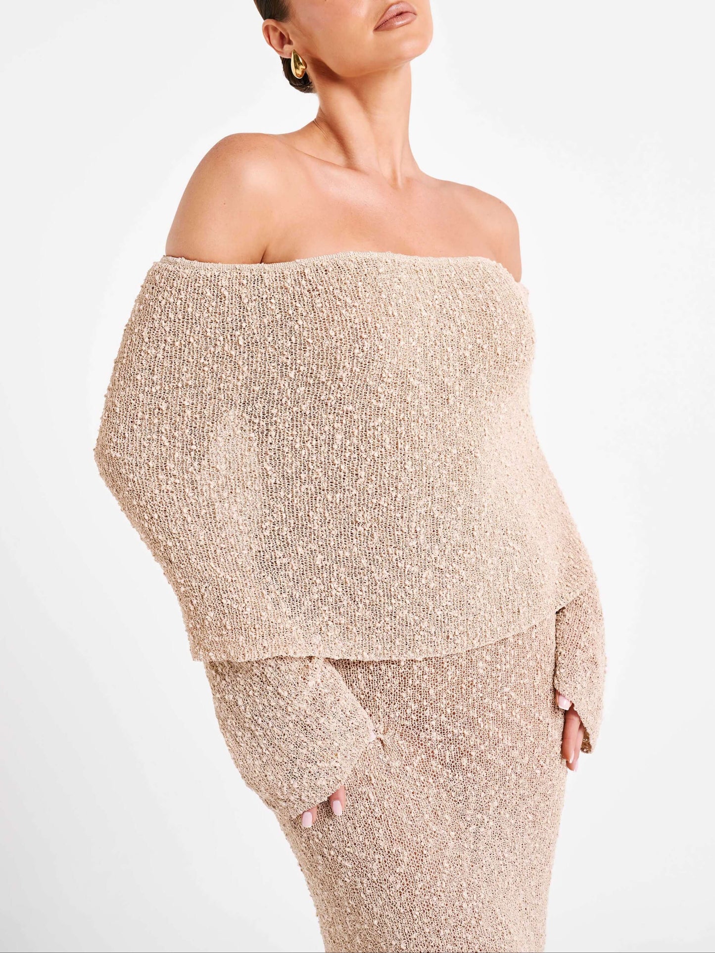 Kenvira™ | Vestido con hombros descubiertos