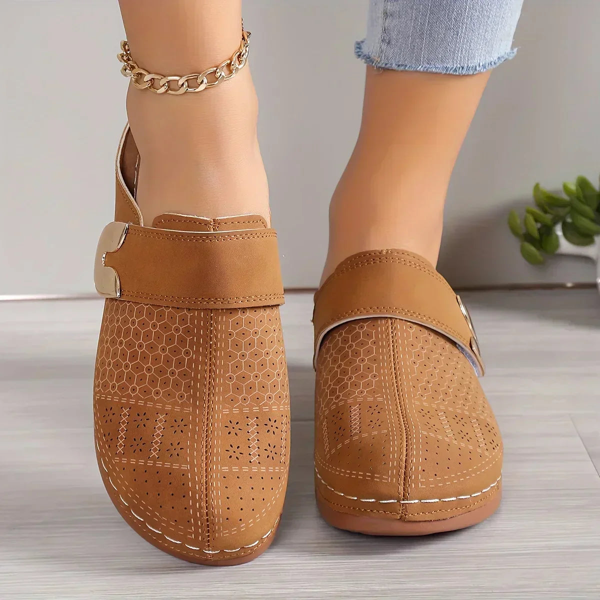 Sandalias de cuña Caprielle™ Chic