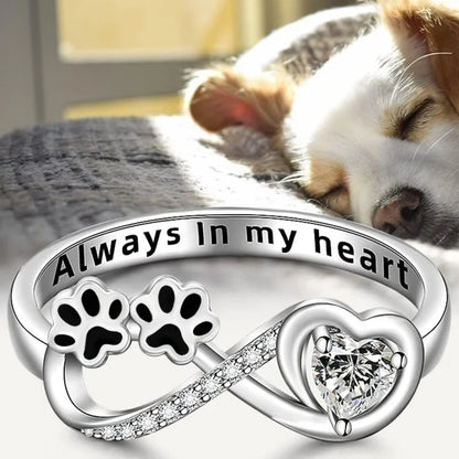 Anillo de circonita en forma de pata con diseño de corazón e infinito