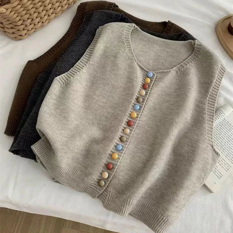 Mari™ - Chaleco de punto con botones de colores 