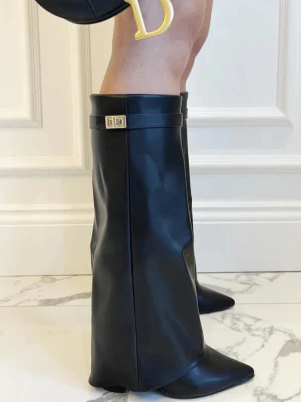 Luna | Botas de tiburón