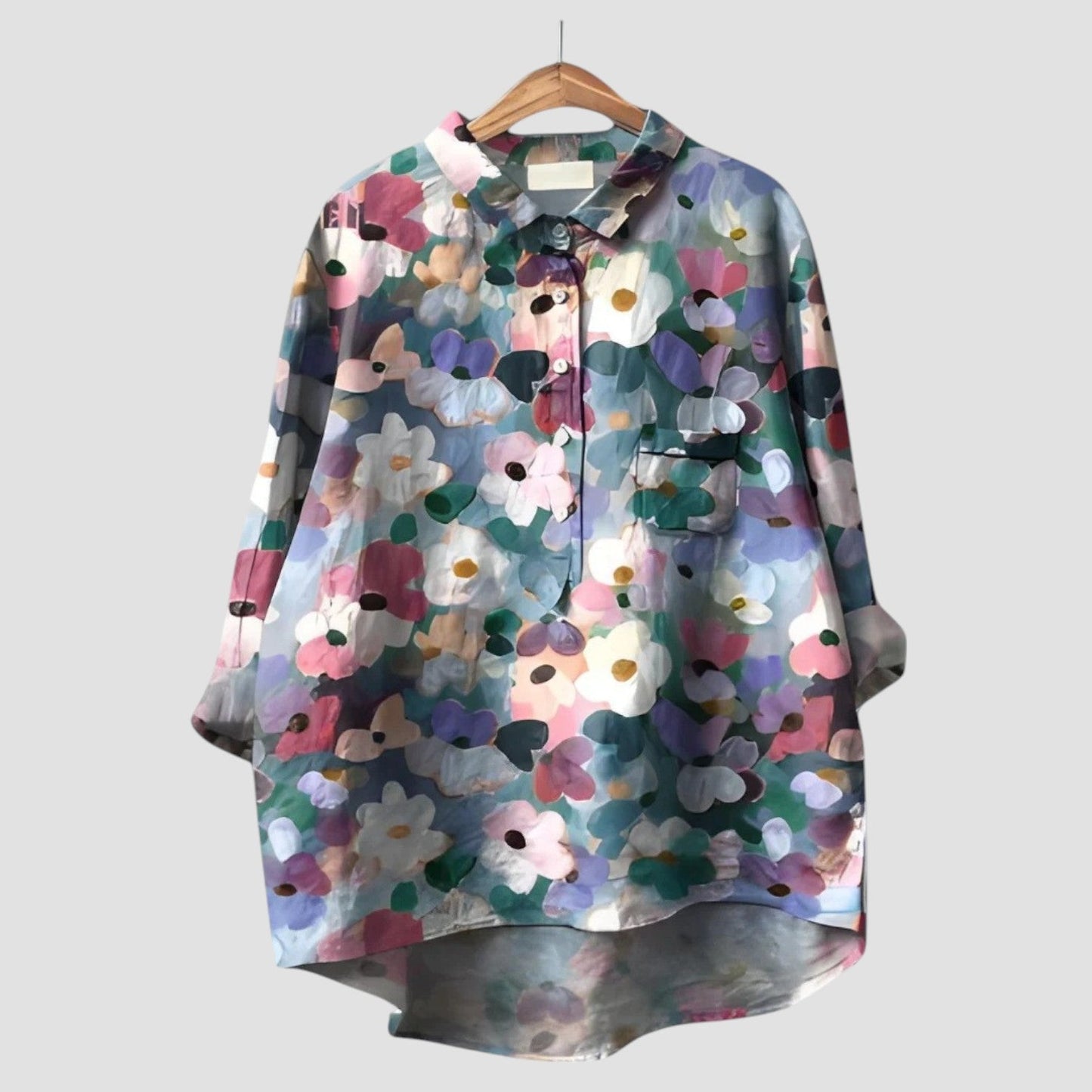 VERONICA ⏐ Camisa oversize con estampado floral artístico