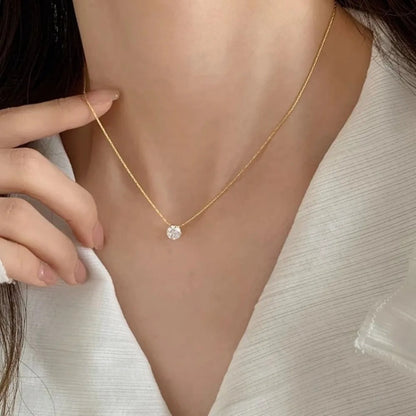 Collar Cléa con piedra moissanita