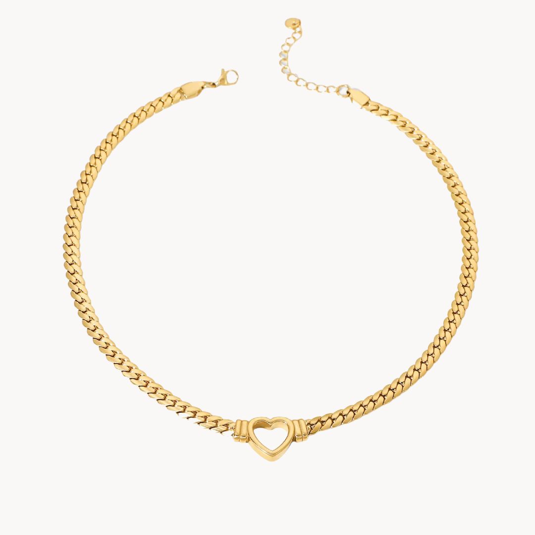 Hermoso collar de corazón