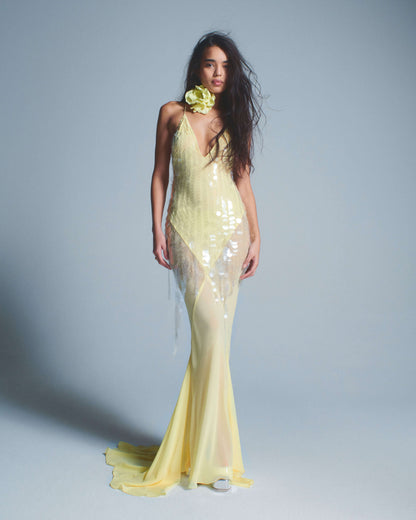 Nisari™ | Vestido con gargantilla floral