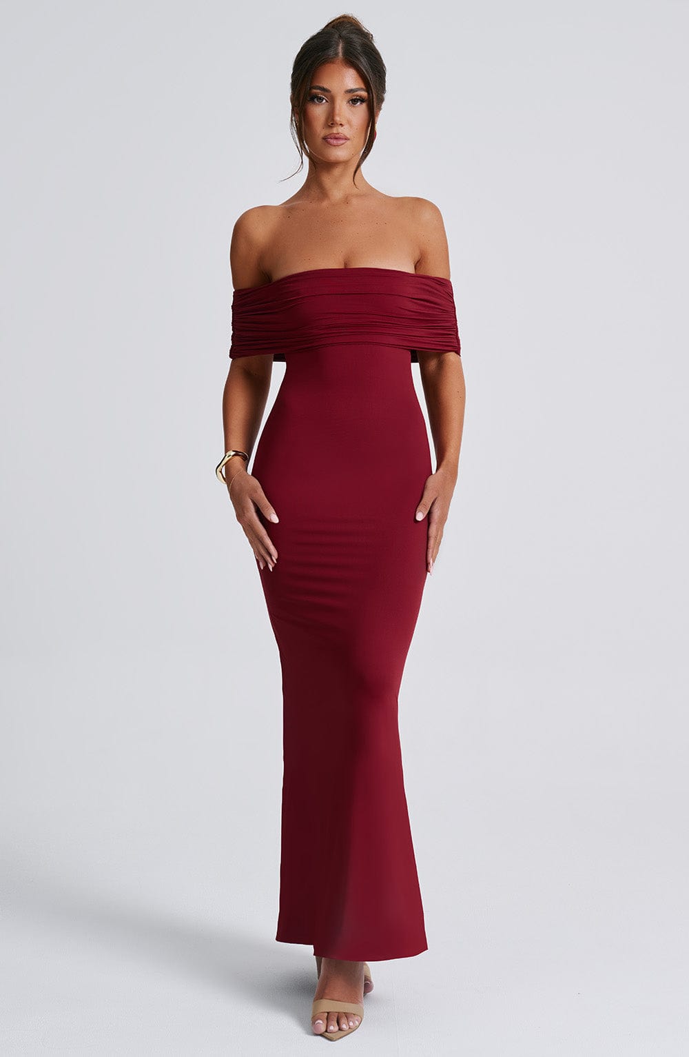 Isadora™ | Maxivestido con hombros descubiertos