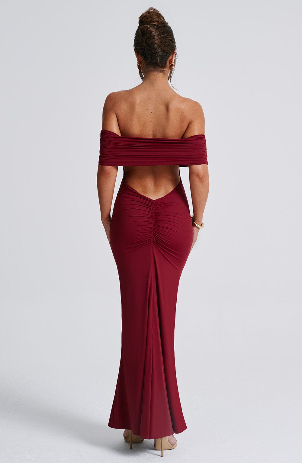 Isadora™ | Maxivestido con hombros descubiertos