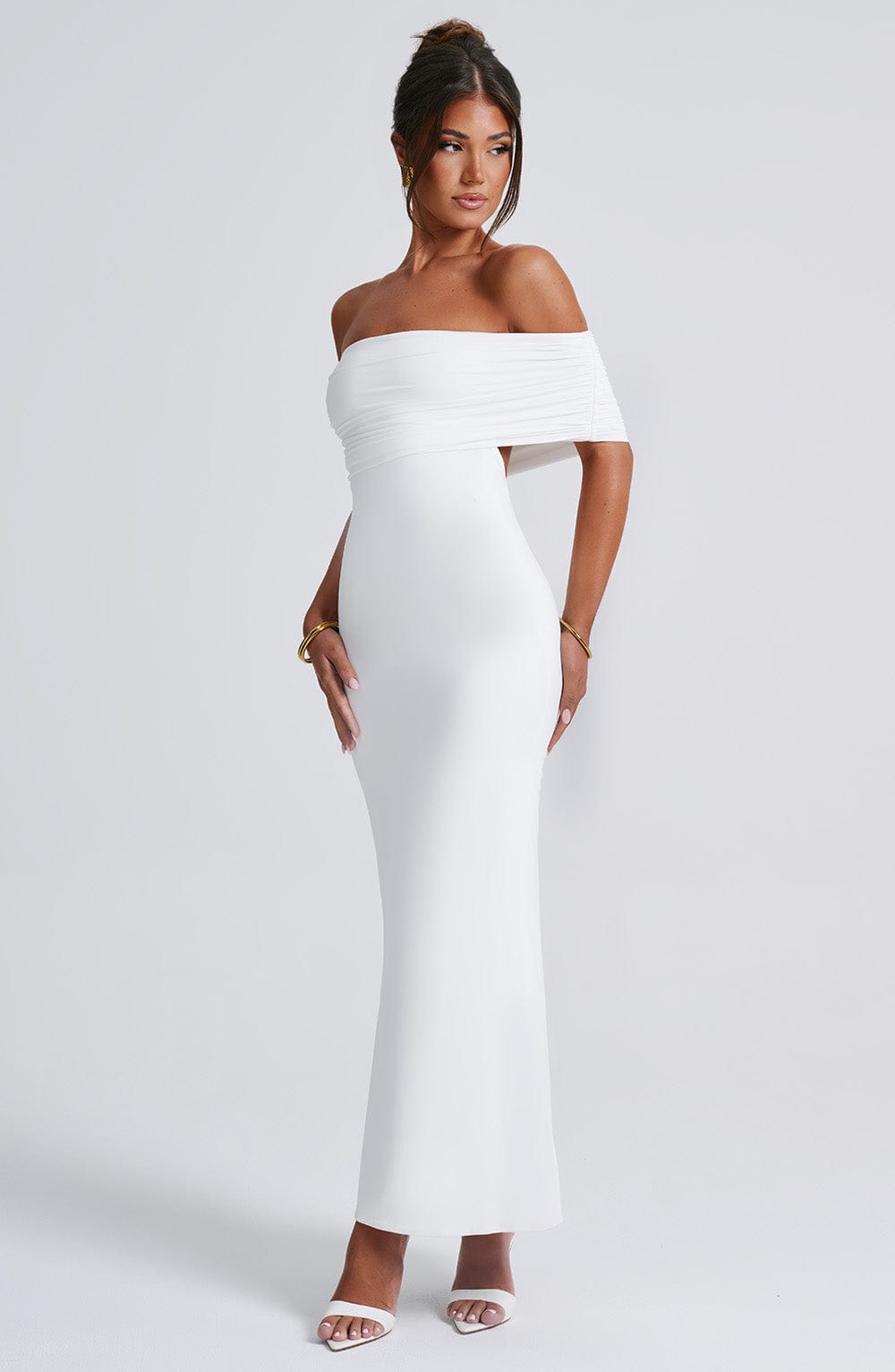Isadora™ | Maxivestido con hombros descubiertos
