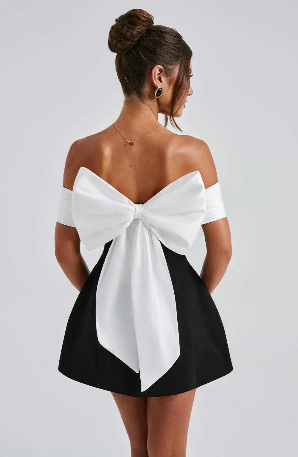 Vestido mini Noirva™ |Bloom