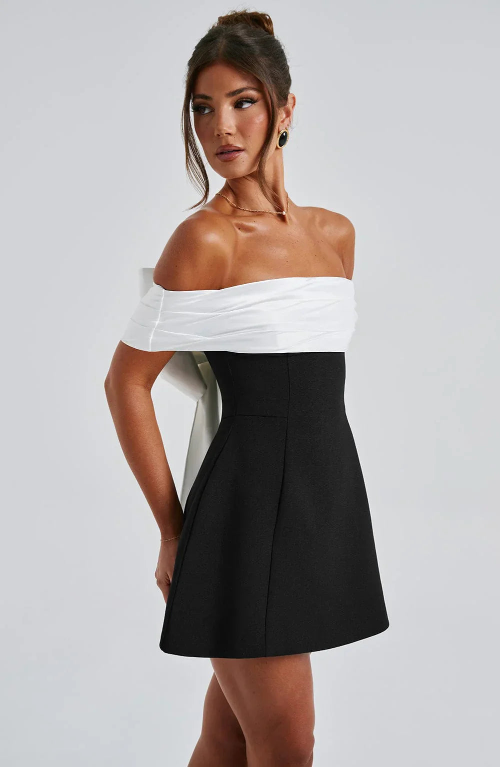 Vestido mini Noirva™ |Bloom