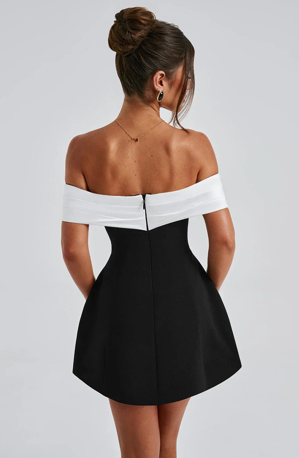 Vestido mini Noirva™ |Bloom