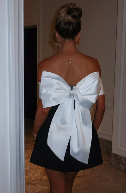 Vestido mini Noirva™ |Bloom