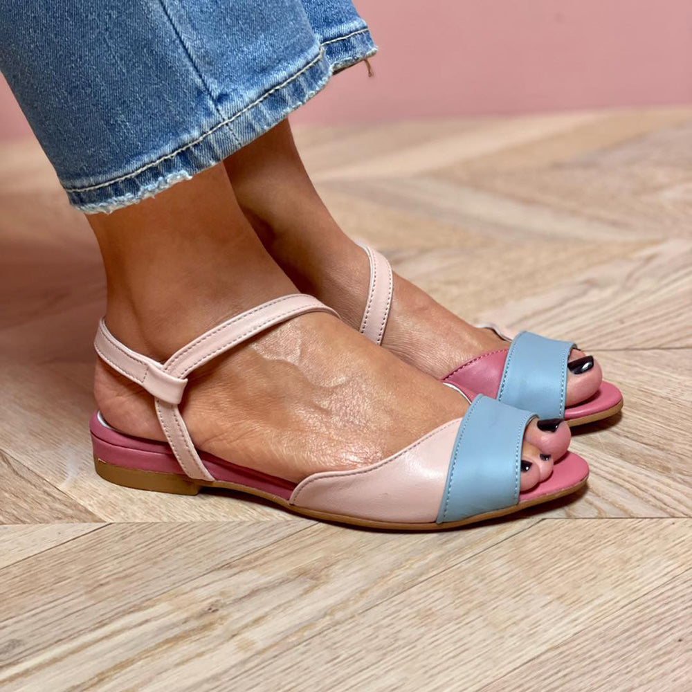 Roselina | Sandalias asimétricas con bloques de color en rosa