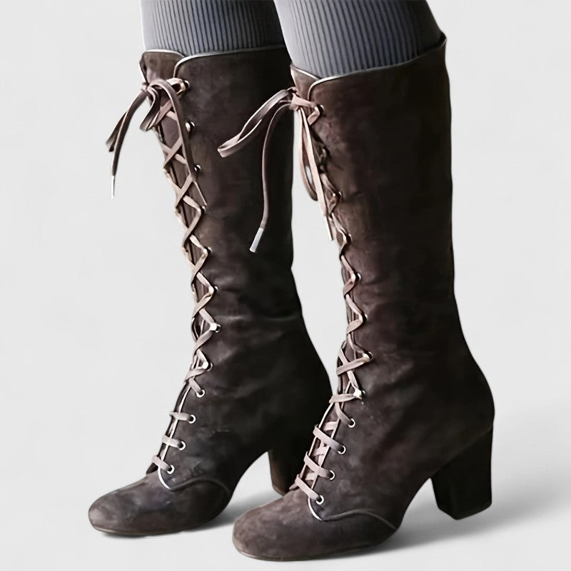 Mari | Botas altas de terciopelo elegante