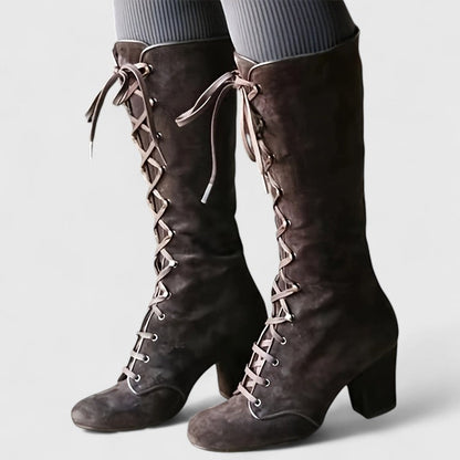 Mari | Botas altas de terciopelo elegante