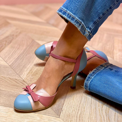 Bellarosa | Sandalias coloridas con nudo y tira, punta redonda 