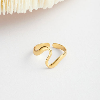 Anillo de onda dorada
