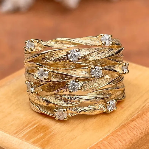 Anillo de oro vintage 