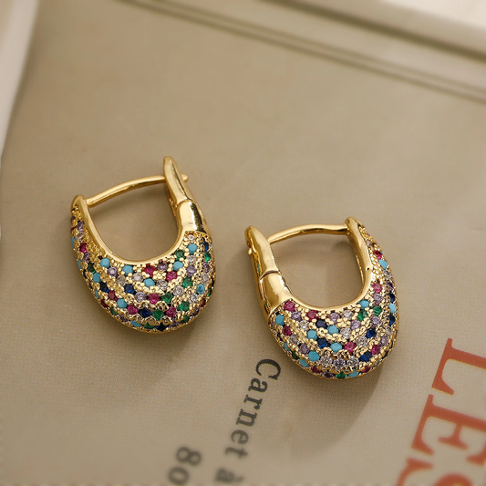 Pendientes elegantes con cristales de colores 