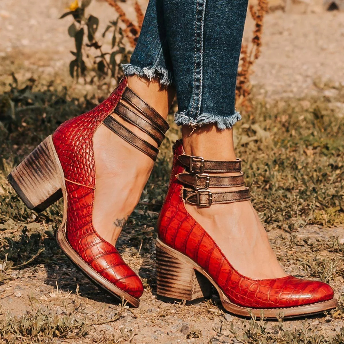 Ginevra™ | Tacones de múltiples tiras con tacón grueso