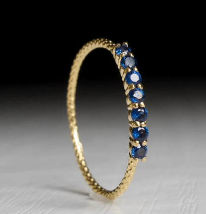 Anillo sólido como una roca