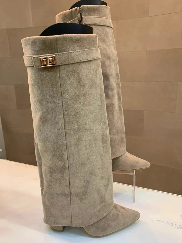 Luna | Botas de tiburón