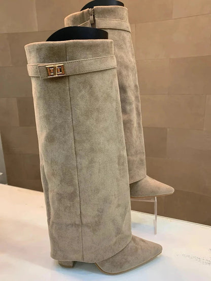 Luna | Botas de tiburón