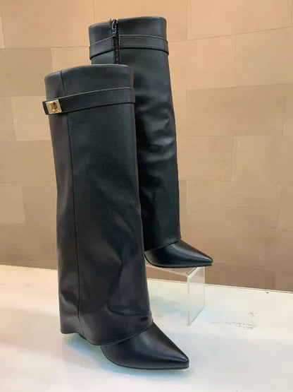 Luna | Botas de tiburón