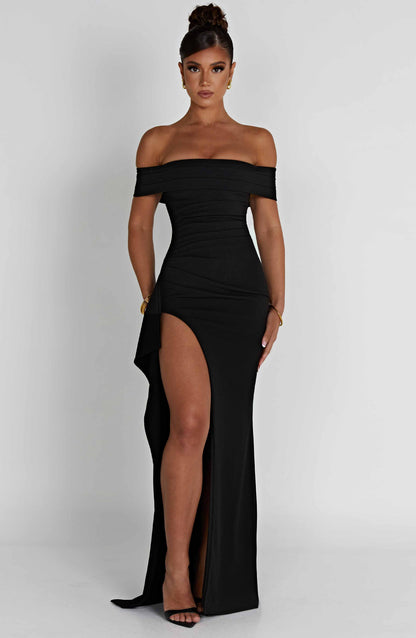 Renata™ | Vestido largo con cuello halter 