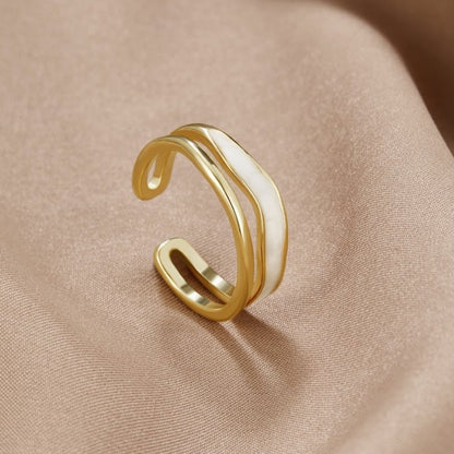 Anillo Sahara de capas doradas