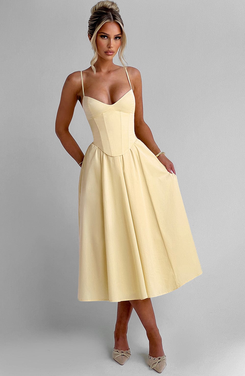 Grace™ | Vestido midi con corsé 